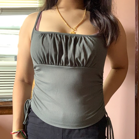 Woman’s Tank top - Picture 1 of 3